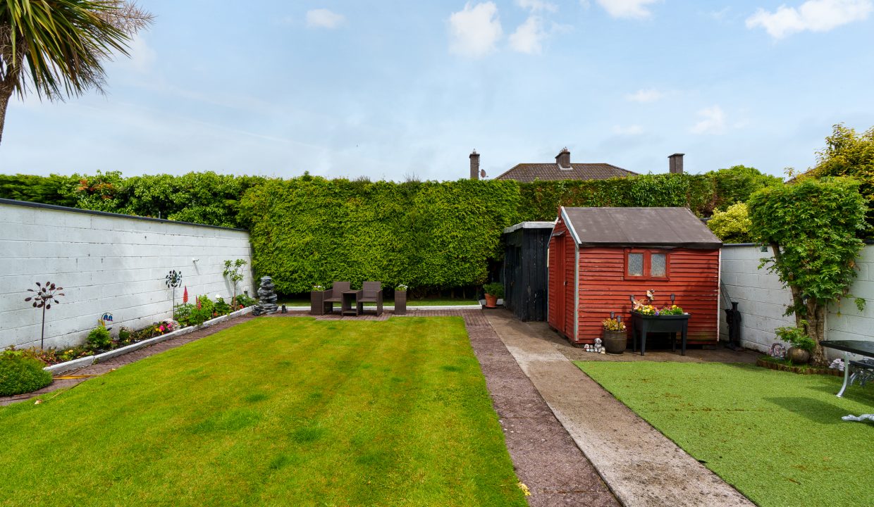 15 Ardmanning Lawn - exterior-8