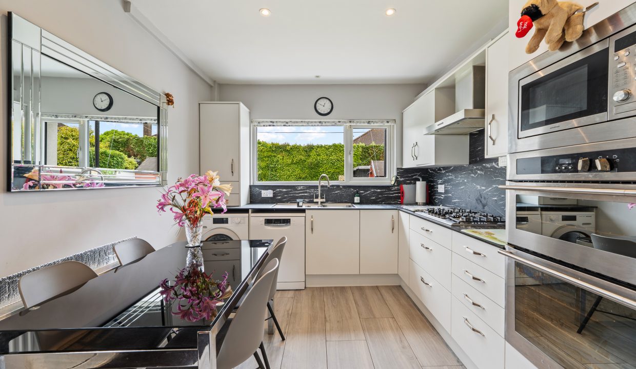 15 Ardmanning Lawn - interior-4