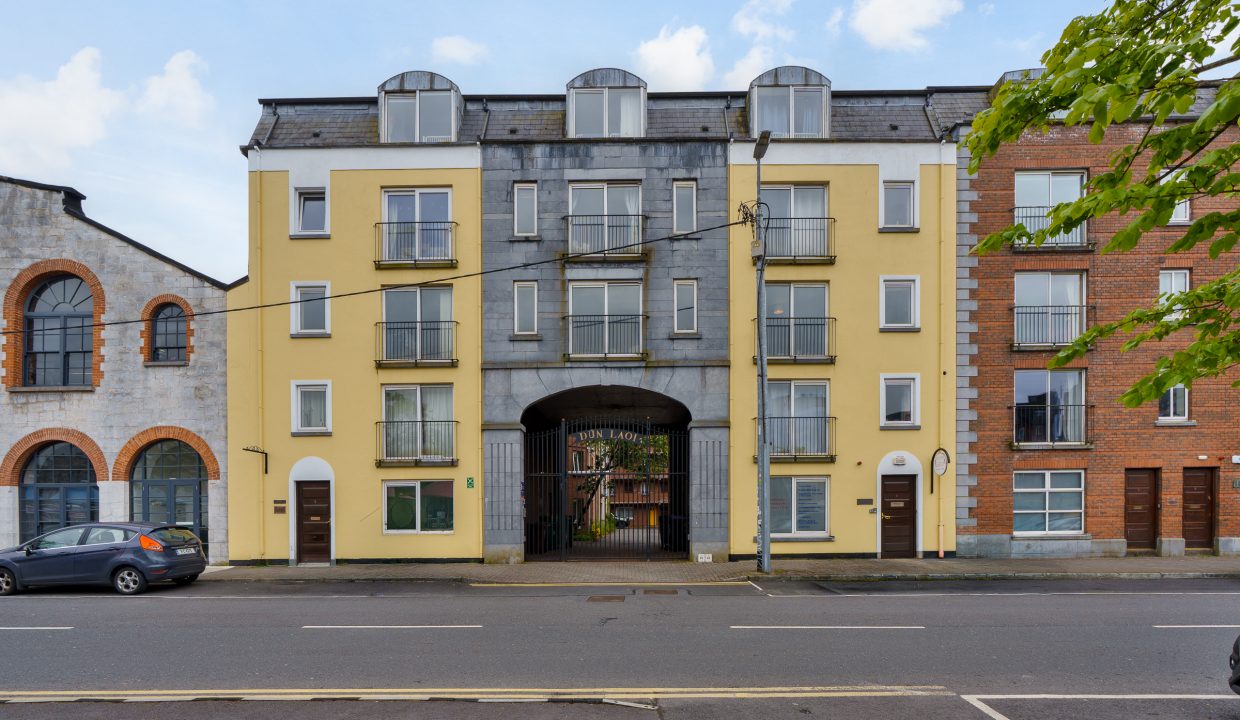 22 Dun Laoi - exterior-6