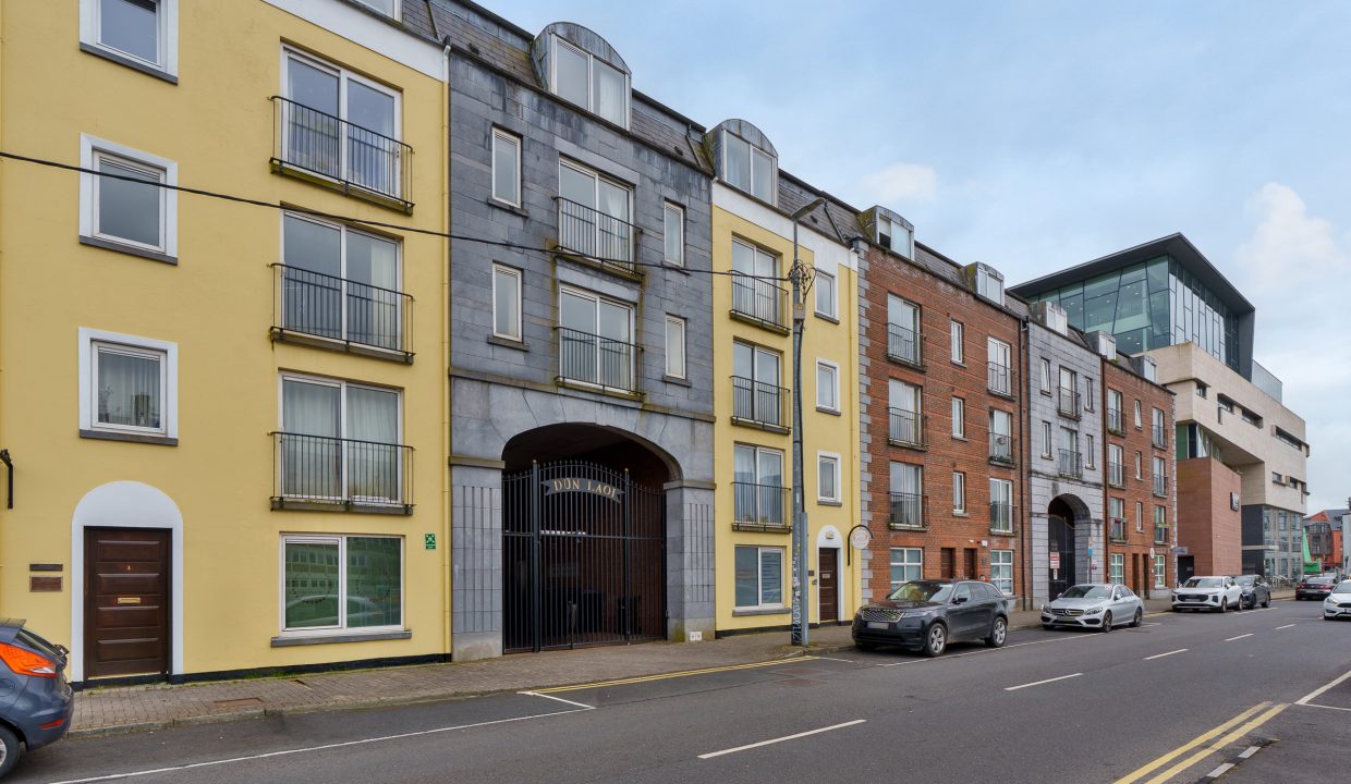 22 Dun Laoi - exterior-7