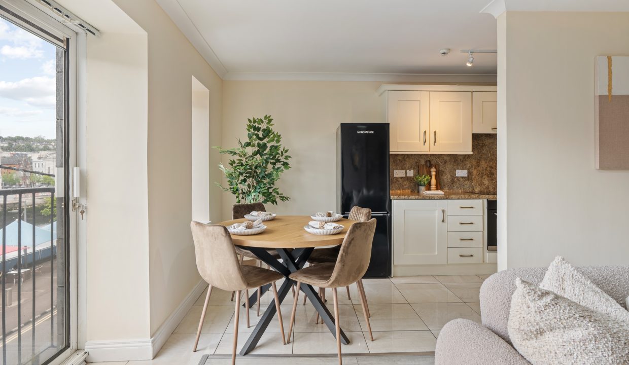 22 Dun Laoi - interior-14
