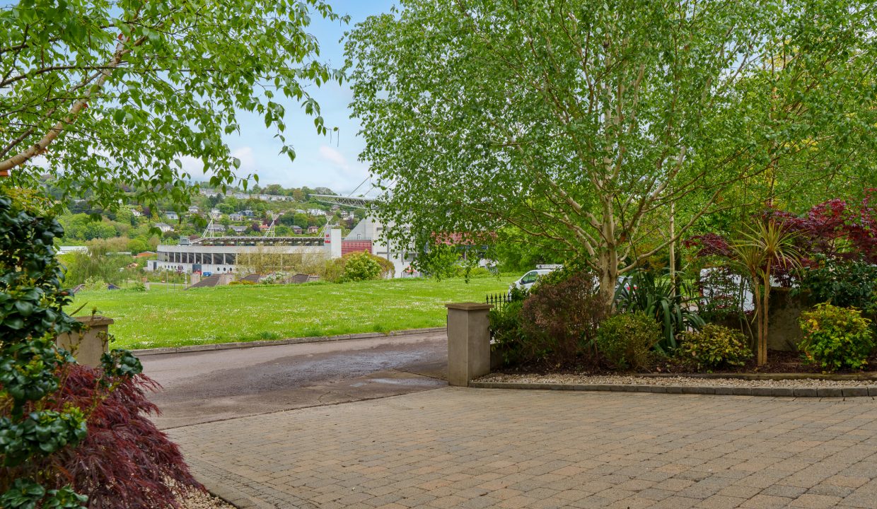 30 Lindville, Blackrock - exterior-7