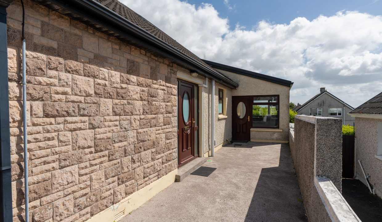34 Silverheights Avenue - exterior-5