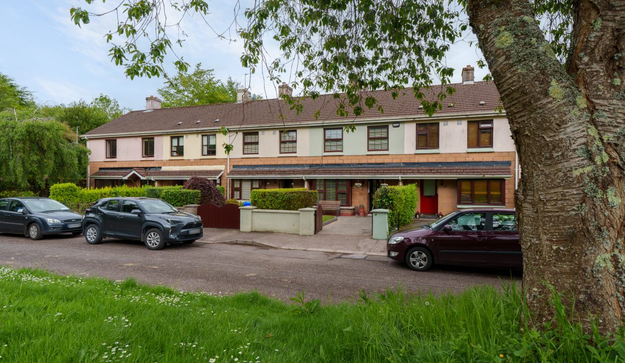 4 Parklea Court - exterior-3