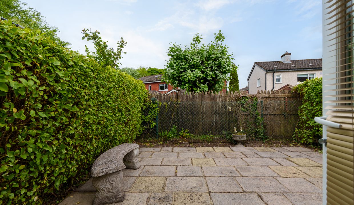 4 Parklea Court - exterior-8