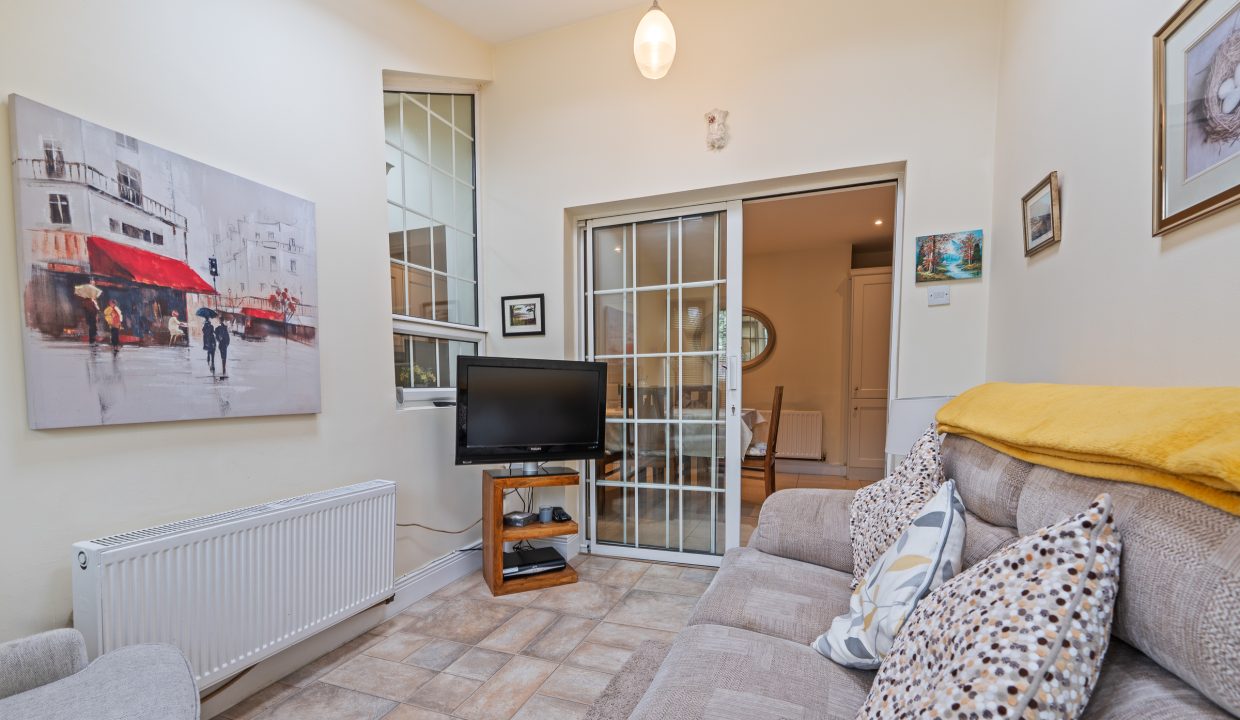 4 Parklea Court - interior-14
