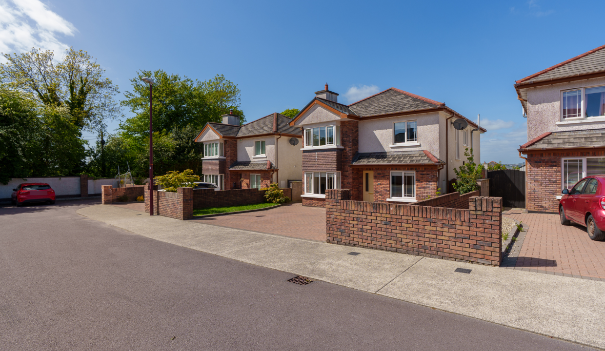 6 Coolkellure Way - exterior-3 BLUR