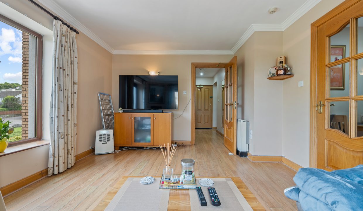 Apt 34, Ronayn_s Court - interior-10