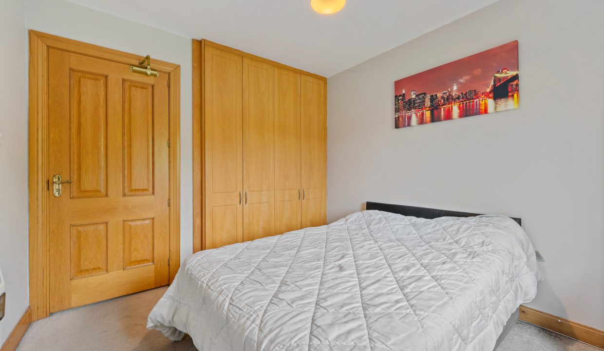 Apt 34, Ronayn_s Court - interior-20