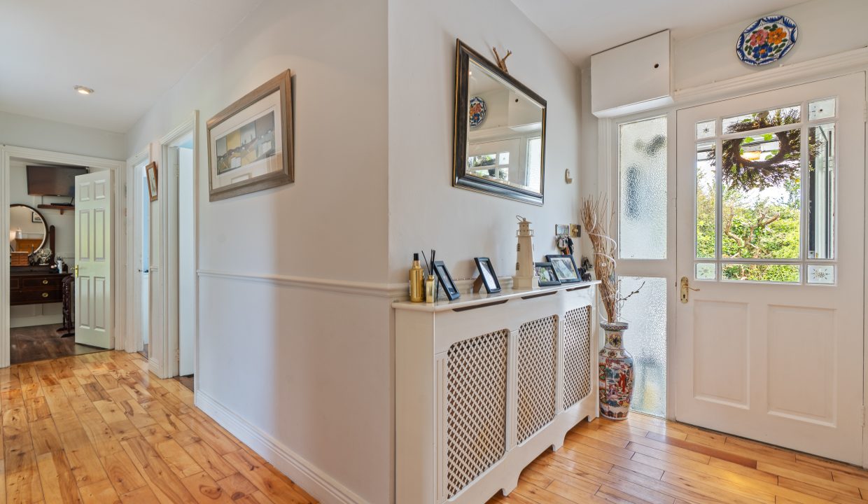 Ballyphilip, Whites Cross - interior-2