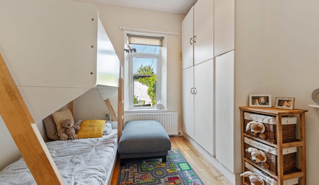 Neidin, Assumption Road - interior-21