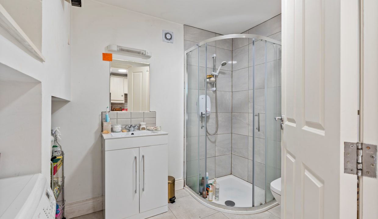 Toureen House, Passage West - interior (rental unit)-6