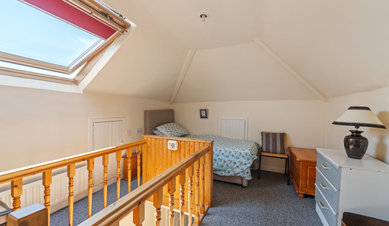 10 Cedar Grove - interior-34