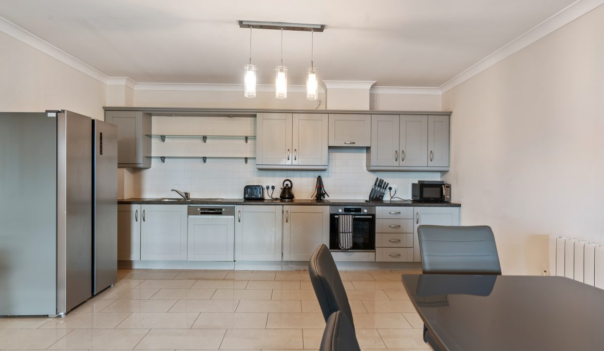 12 Water Gold - interior-16