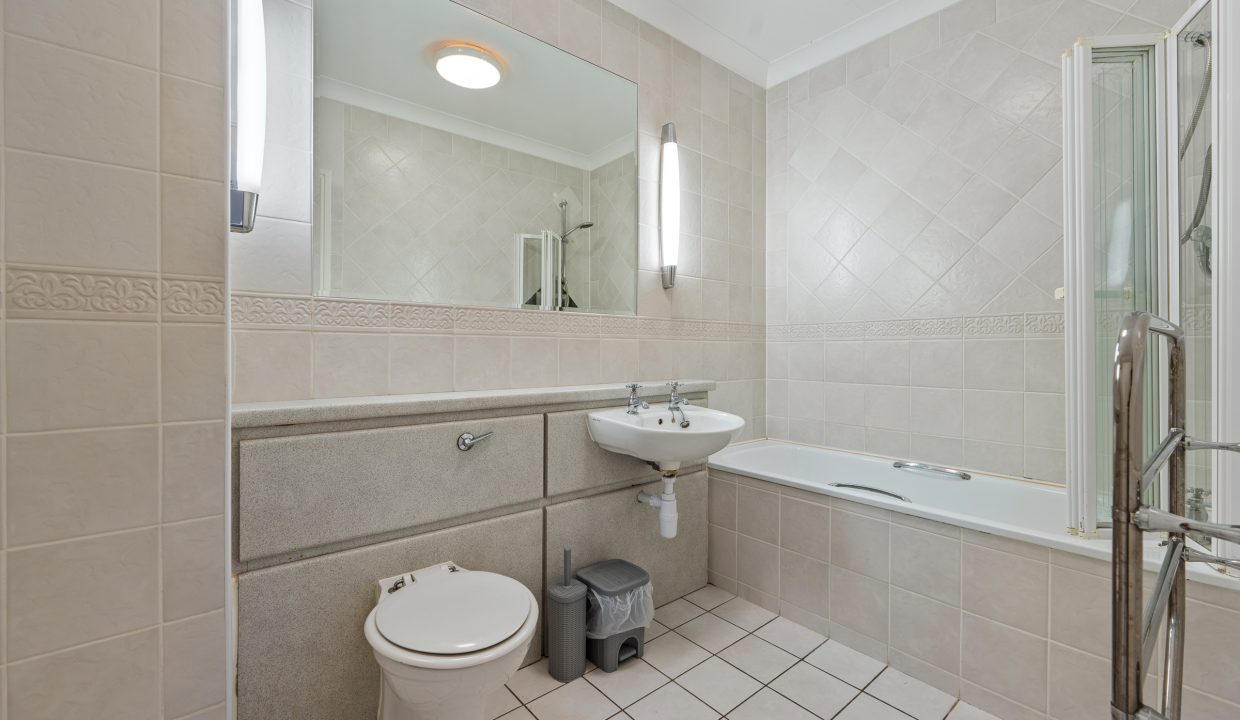 12 Water Gold - interior-8