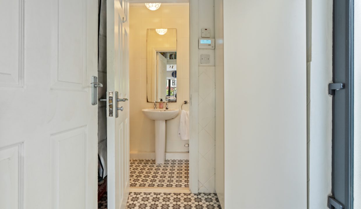 13 Ashdene - interior-21