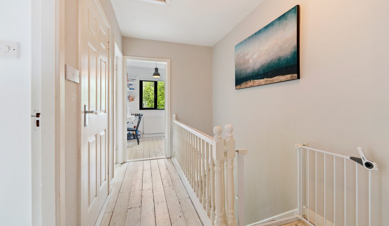 13 Ashdene - interior-23