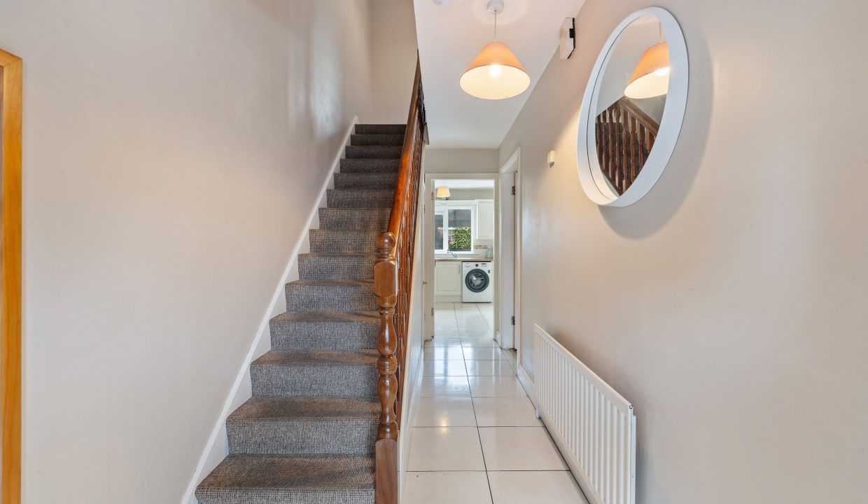 16 Watercourse Mews - interior-1