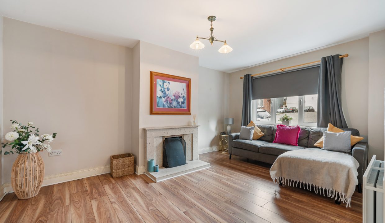 16 Watercourse Mews - interior-2