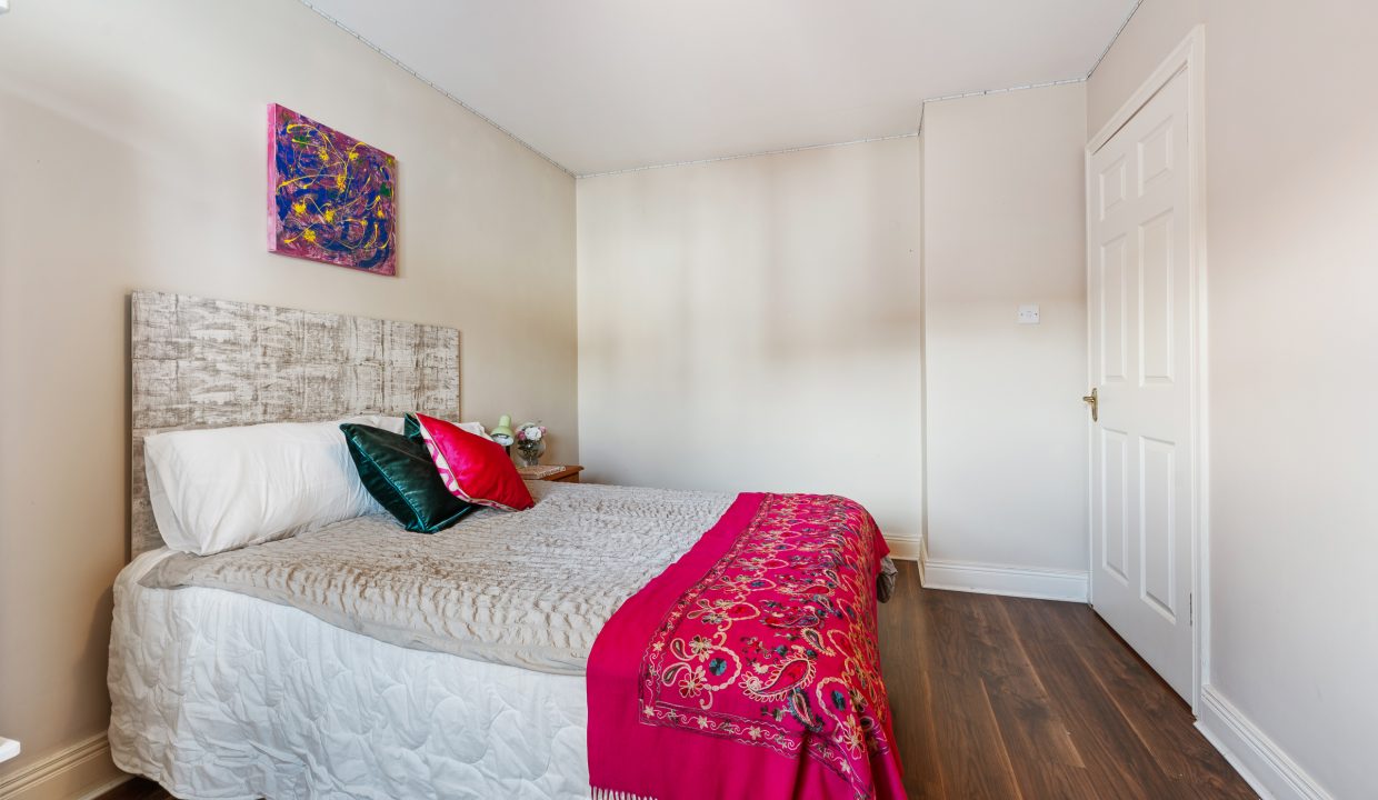 16 Watercourse Mews - interior-21