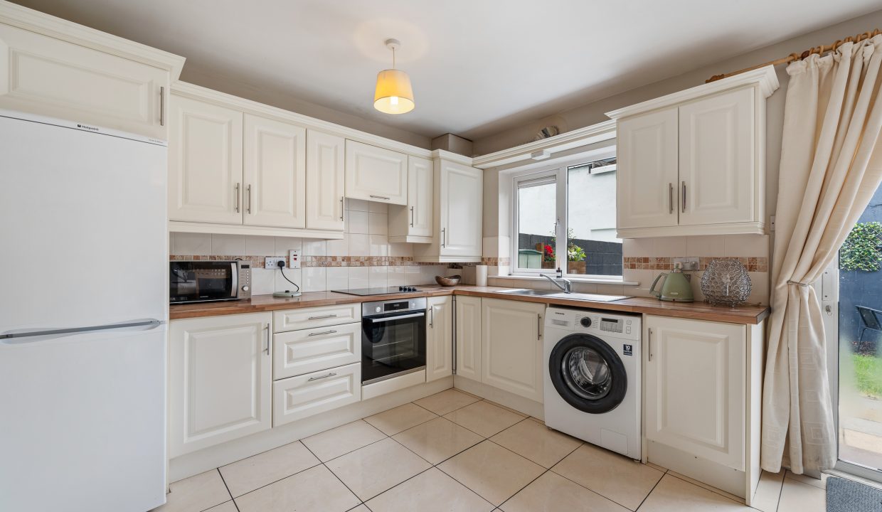 16 Watercourse Mews - interior-7