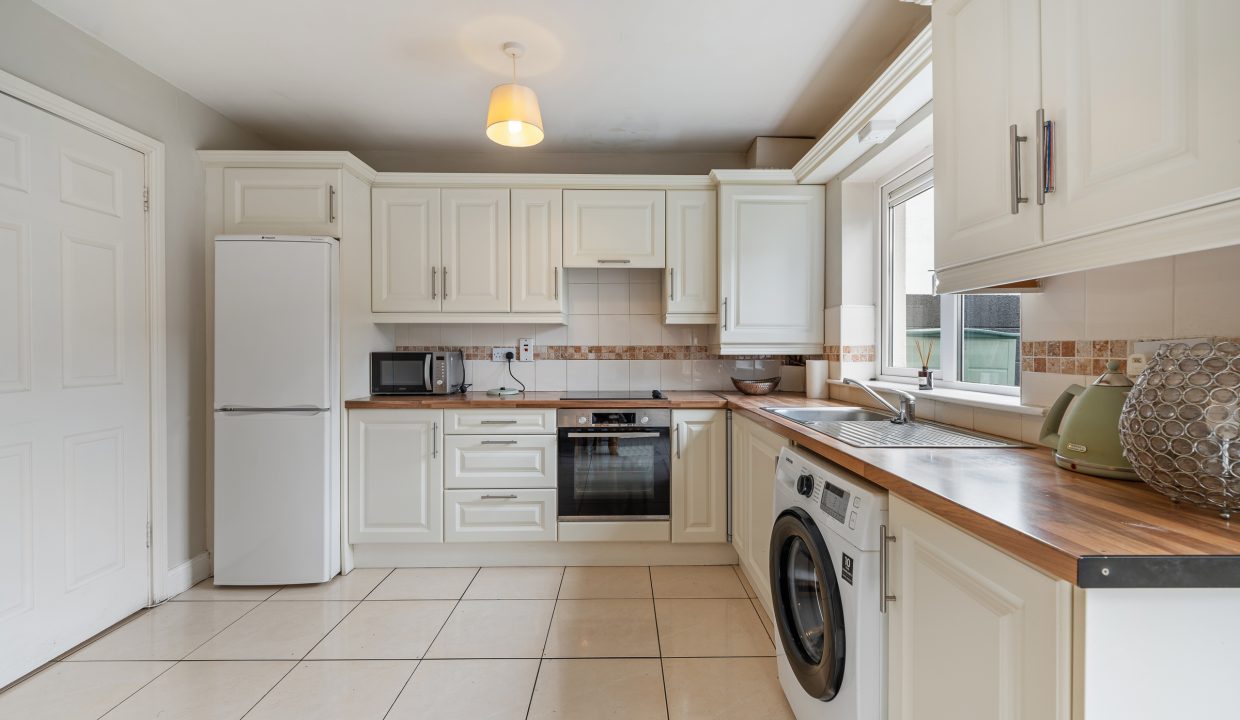 16 Watercourse Mews - interior-8