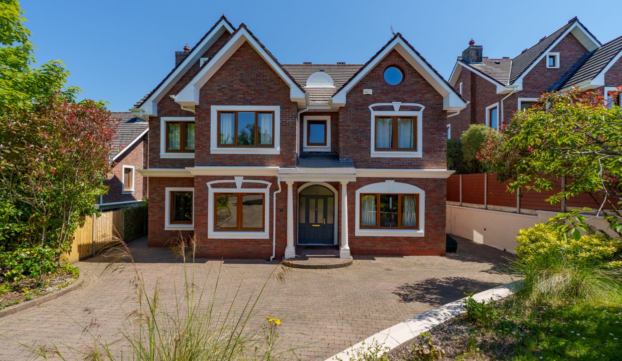 17 Abbotswood Downs - exterior-4
