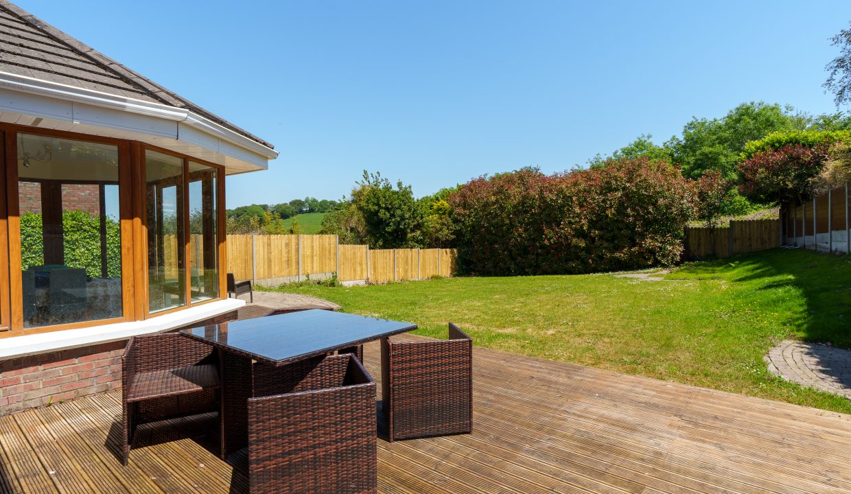 17 Abbotswood Downs - exterior-9