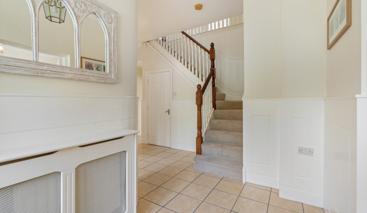 17 Abbotswood Downs - interior-1