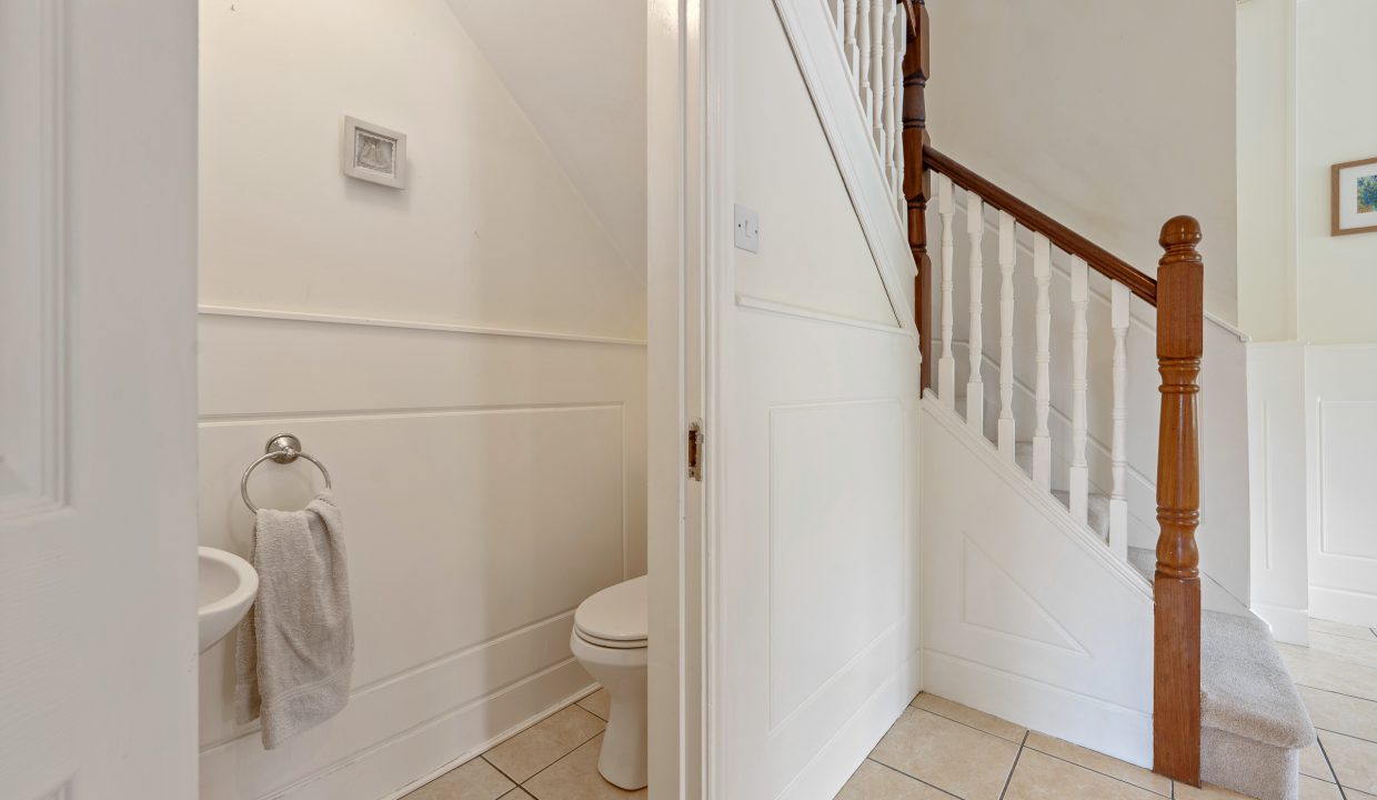 17 Abbotswood Downs - interior-23