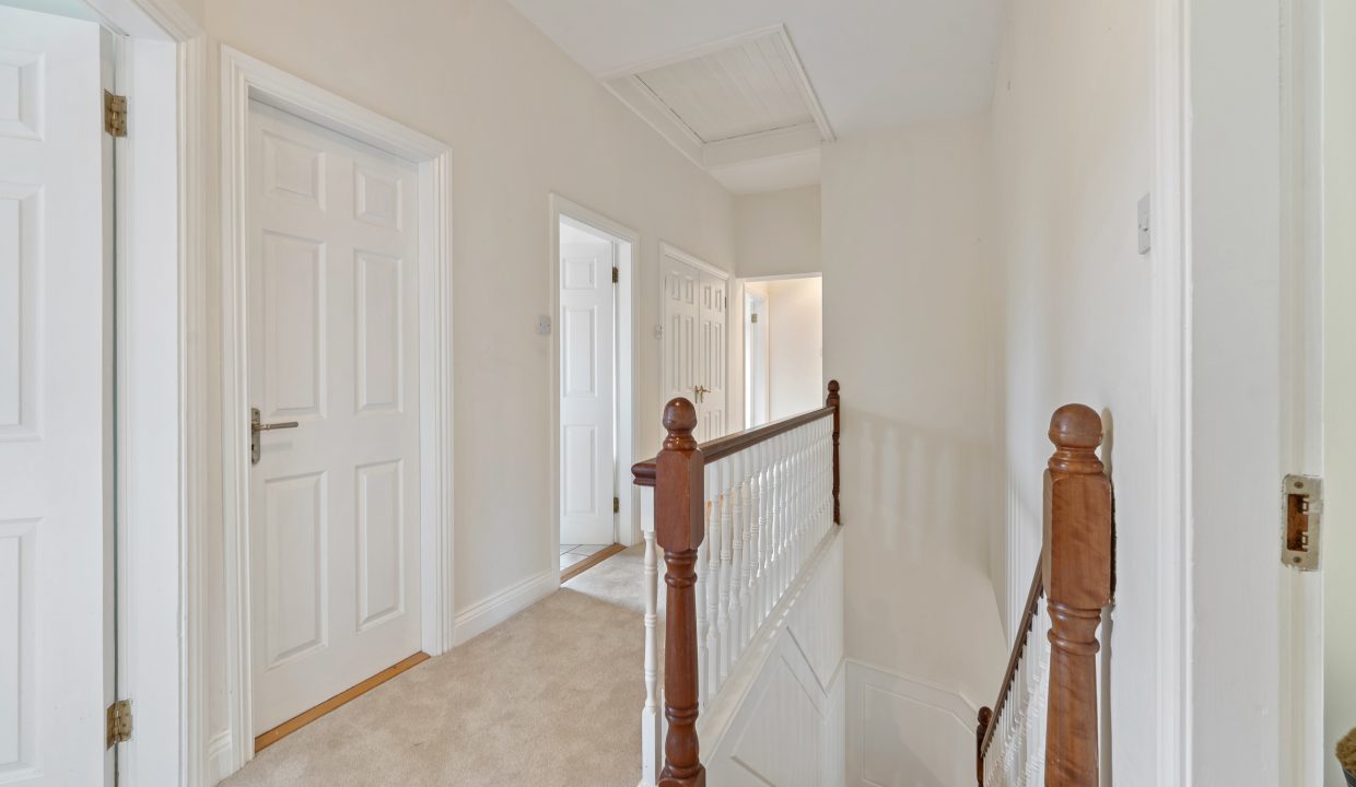 17 Abbotswood Downs - interior-27