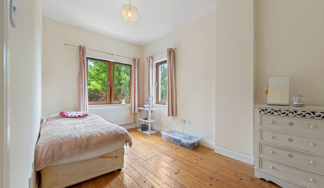 17 Abbotswood Downs - interior-28