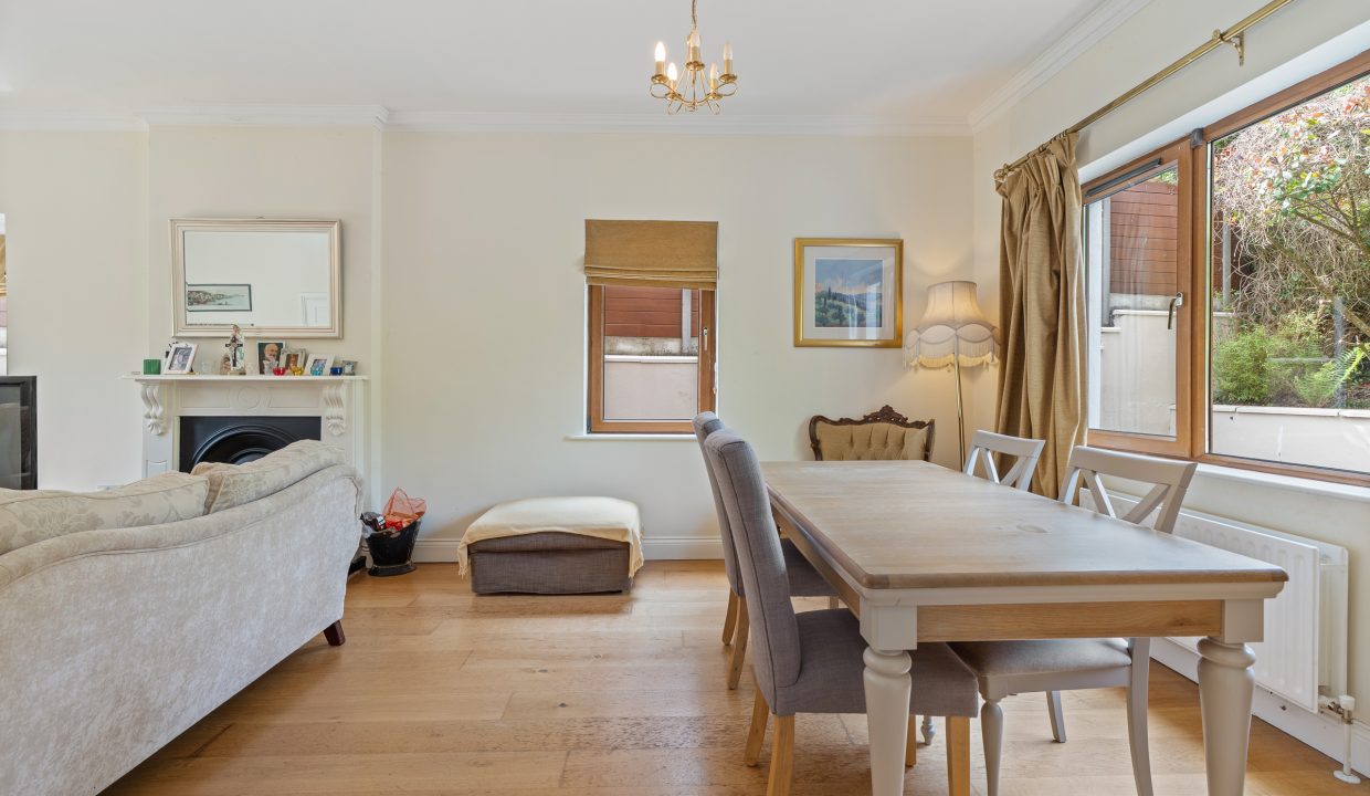17 Abbotswood Downs - interior-3