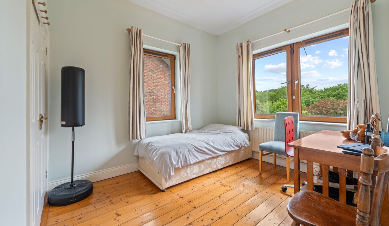 17 Abbotswood Downs - interior-30