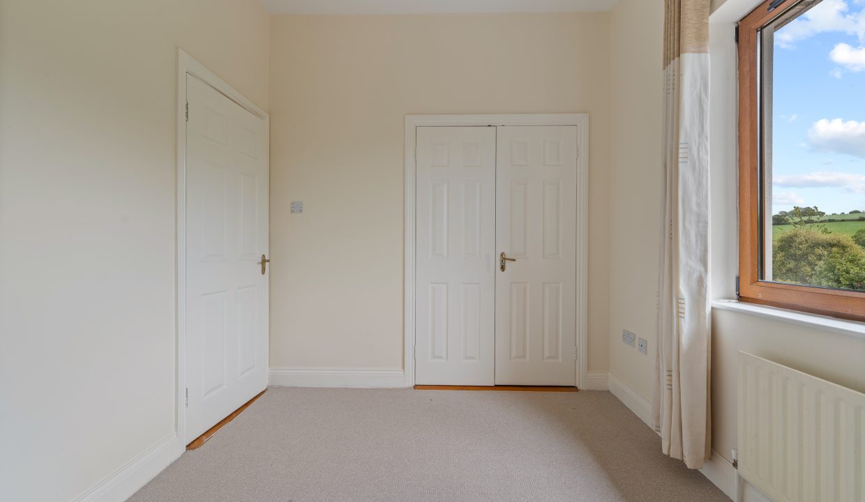 17 Abbotswood Downs - interior-34