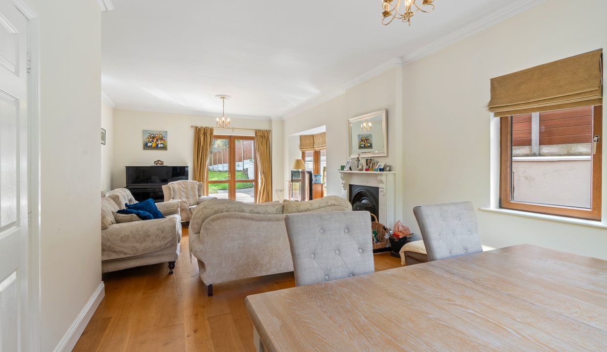 17 Abbotswood Downs - interior-4