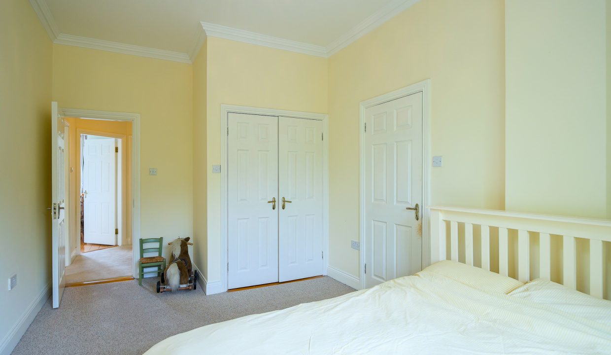 17 Abbotswood Downs - interior-41