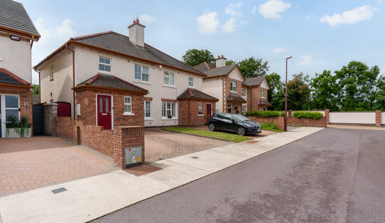 19 Coolkellure Rise - exterior-13