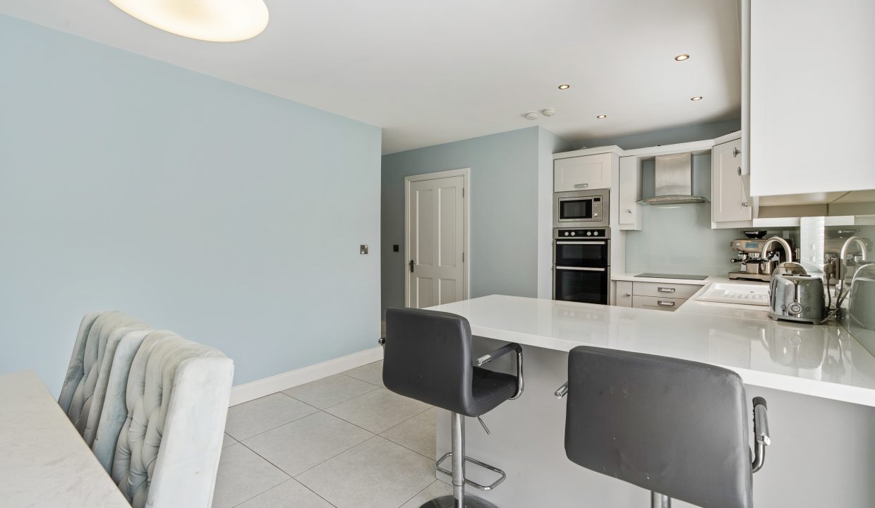 19 Coolkellure Rise - interior-14