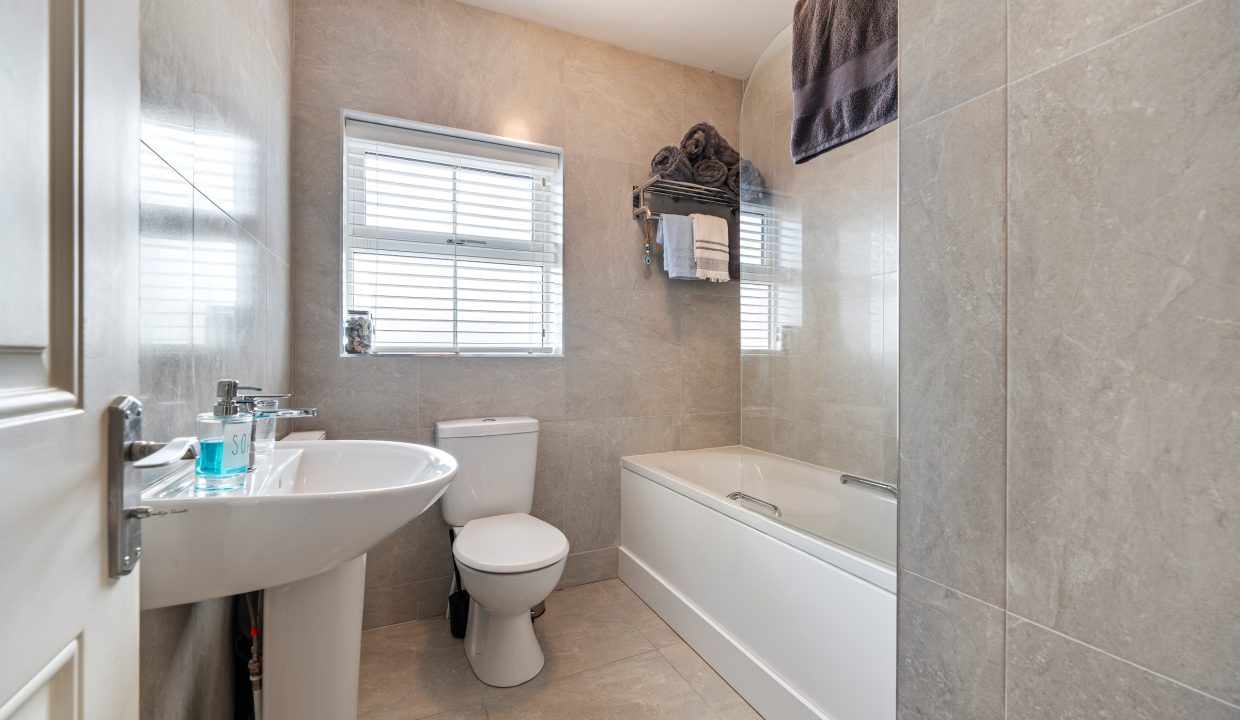19 Coolkellure Rise - interior-19