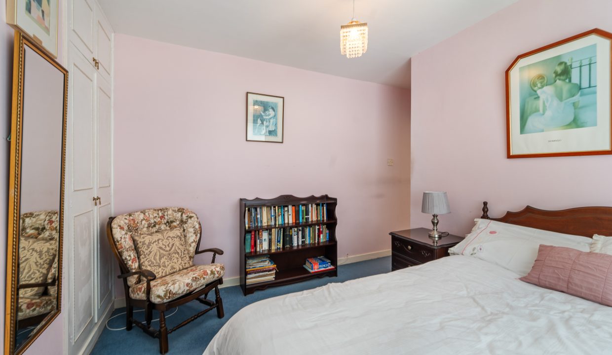24 Inchvale Park - interior-11