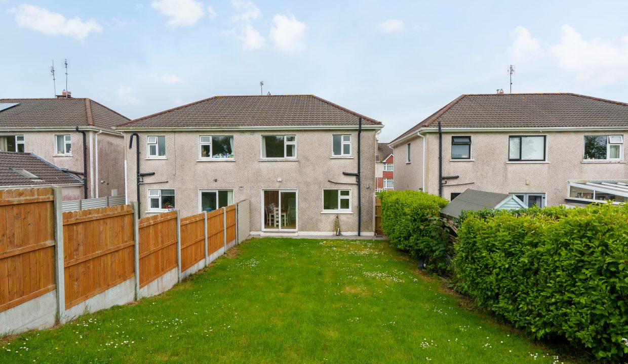 27 Willowbank Court - exterior-4