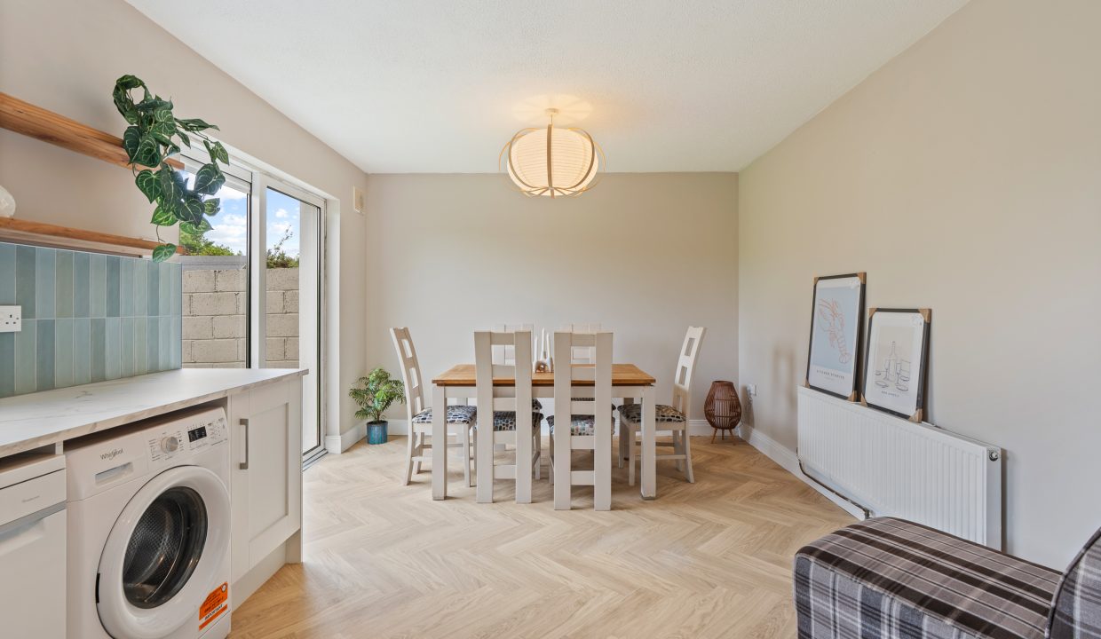 27 Willowbank Court - interior-3