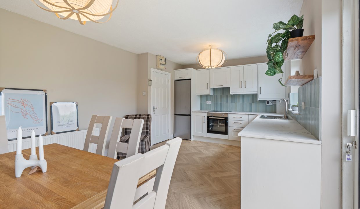 27 Willowbank Court - interior-8