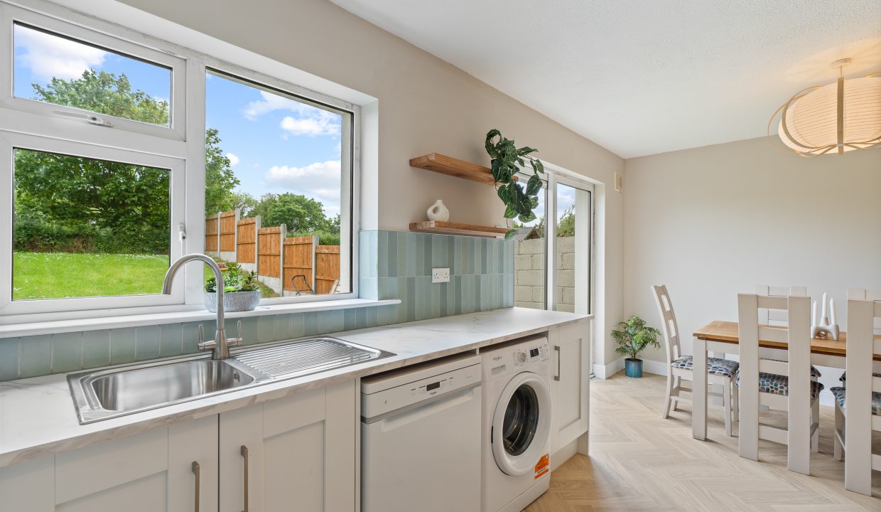 27 Willowbank Court - interior-9