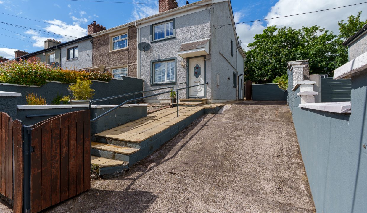 42 Kerryhall Road- exterior-7