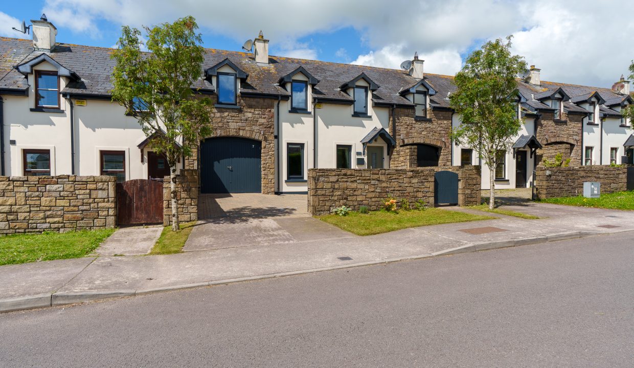 7 Roseview Whitechurch - exterior-3
