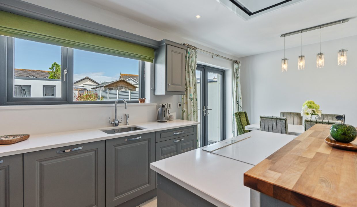 7 Roseview Whitechurch - interior-15