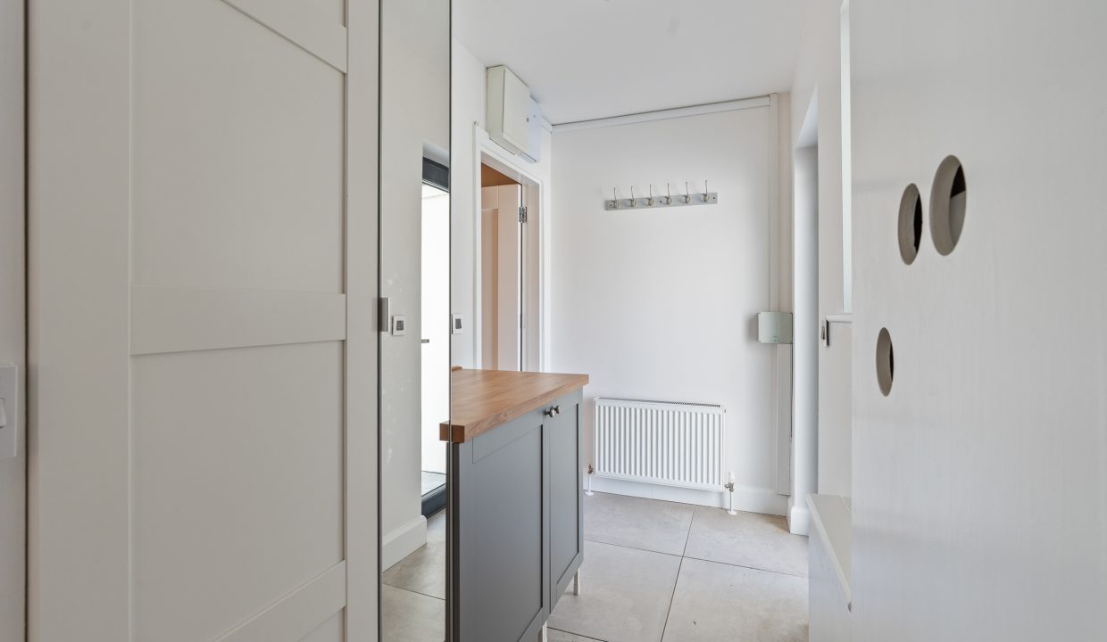 7 Roseview Whitechurch - interior-18