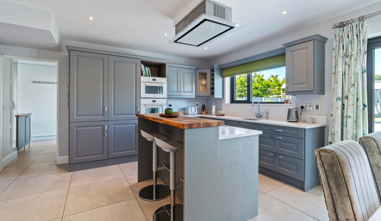 7 Roseview Whitechurch - interior-9
